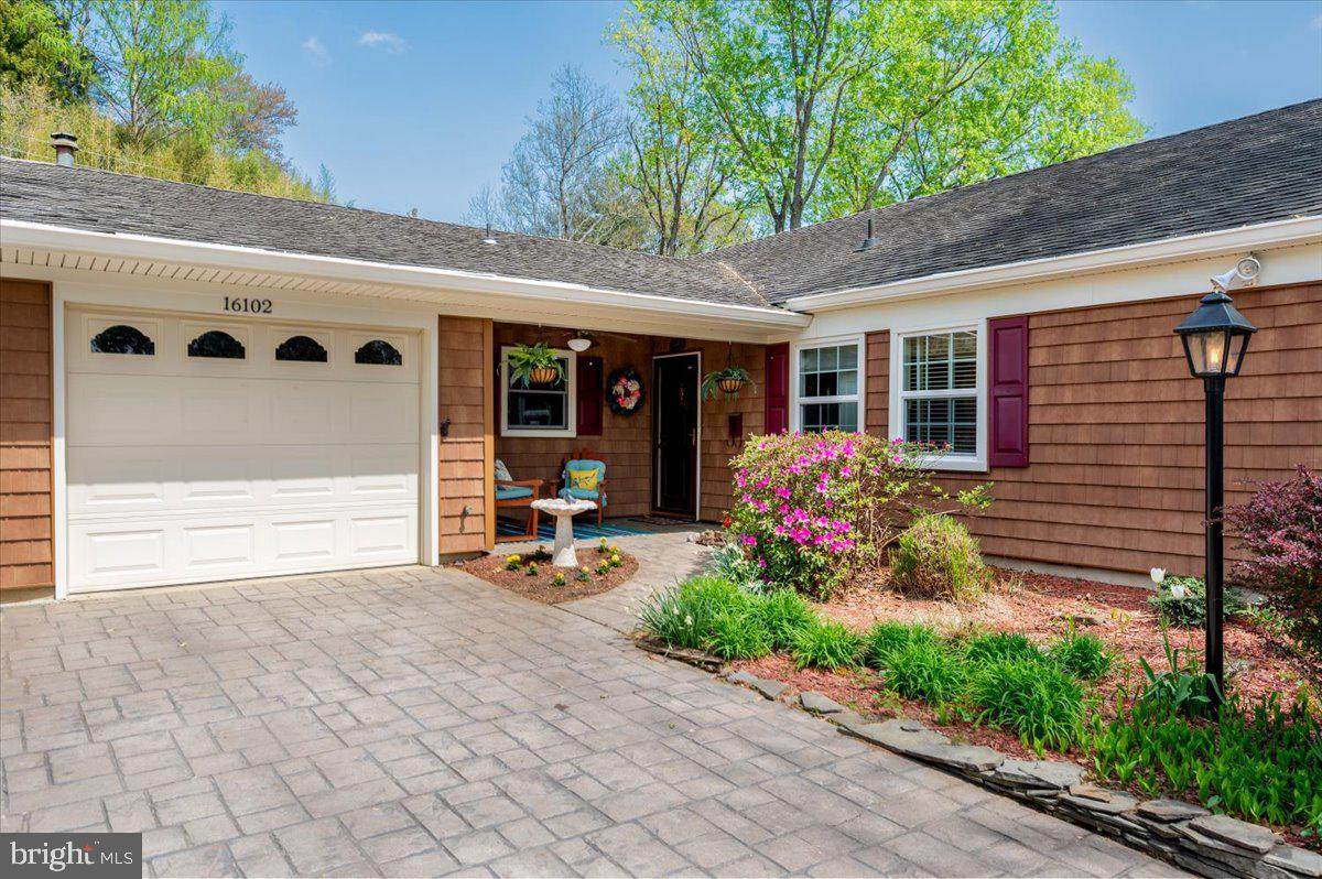 16102 Philmont Lane - Photo 1