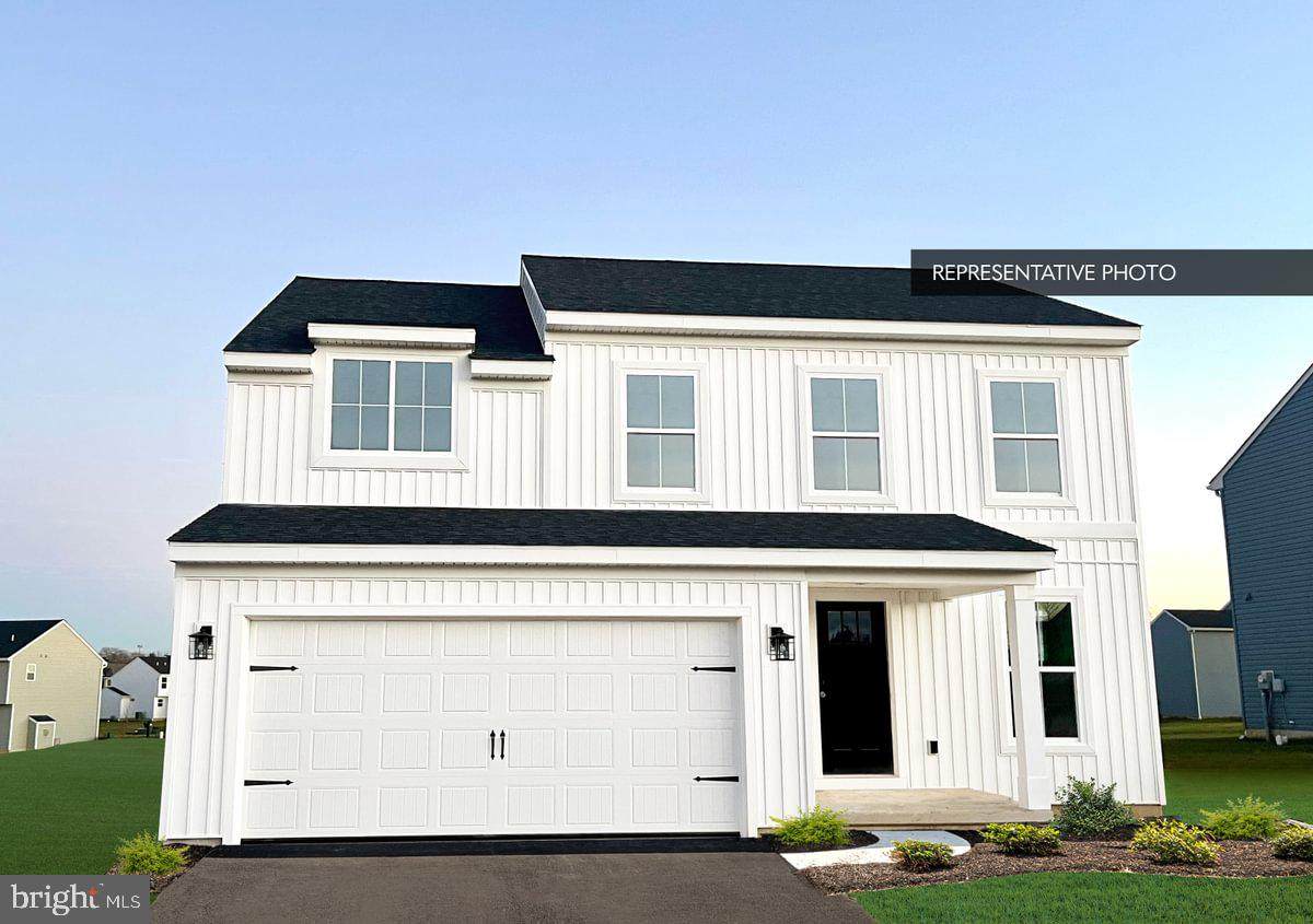 640 Montgomery Avenue - Photo 1