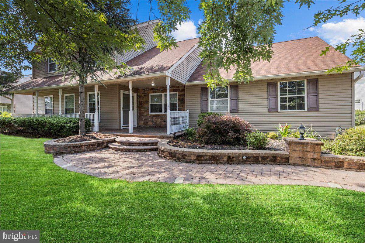 61 Olympia Lane - Photo 1