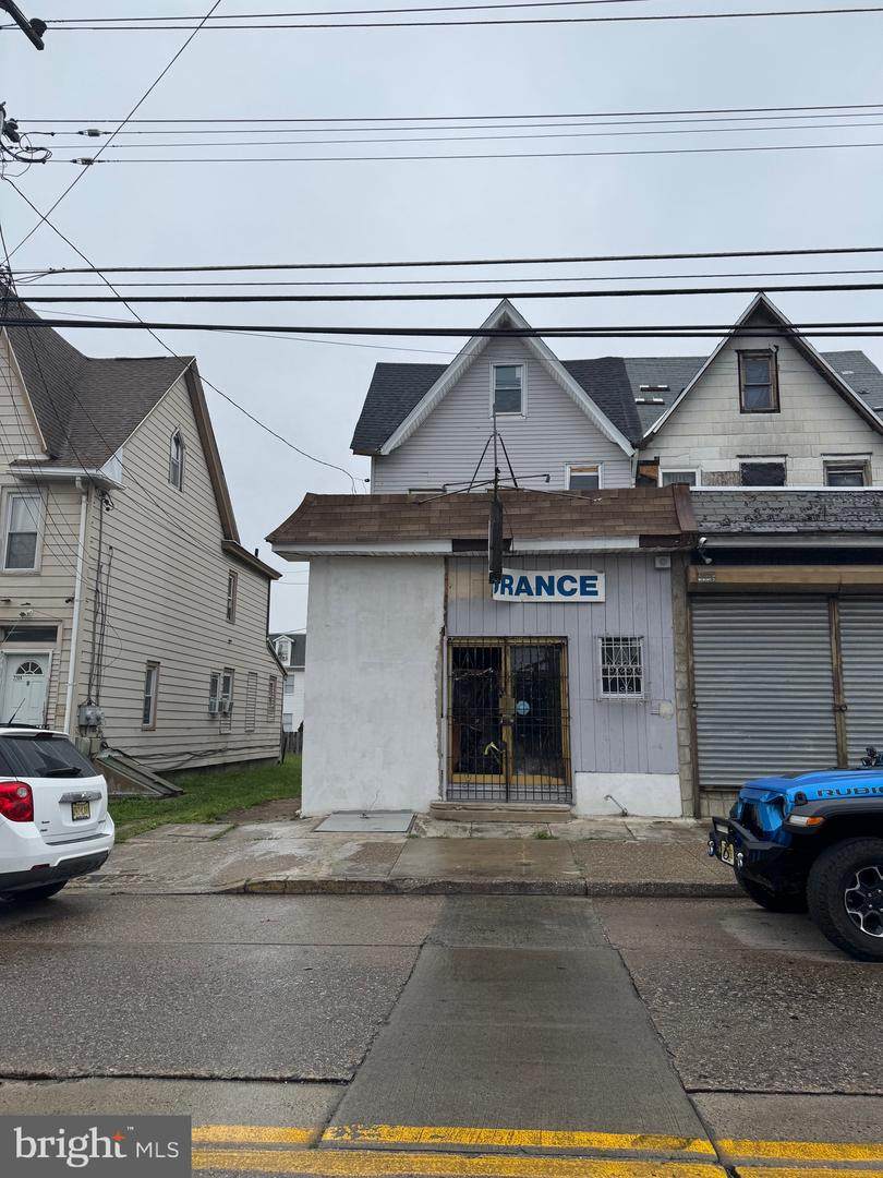 2213 River Avenue - Photo 1