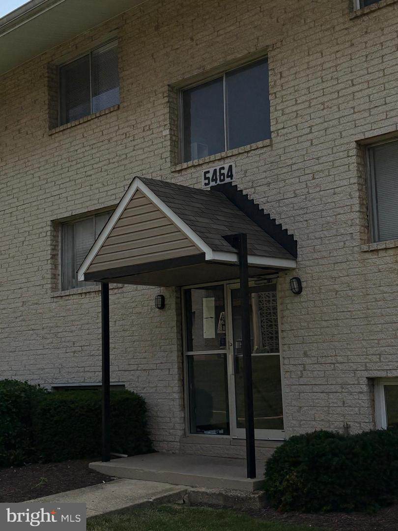 5464 85TH Avenue - Photo 1