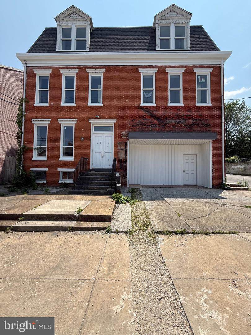 238 Philadelphia Street - Photo 1