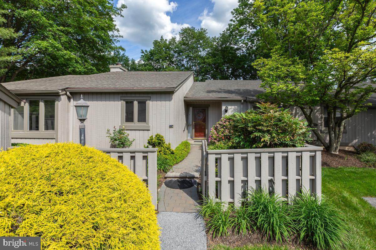 244 Chatham Way - Photo 1