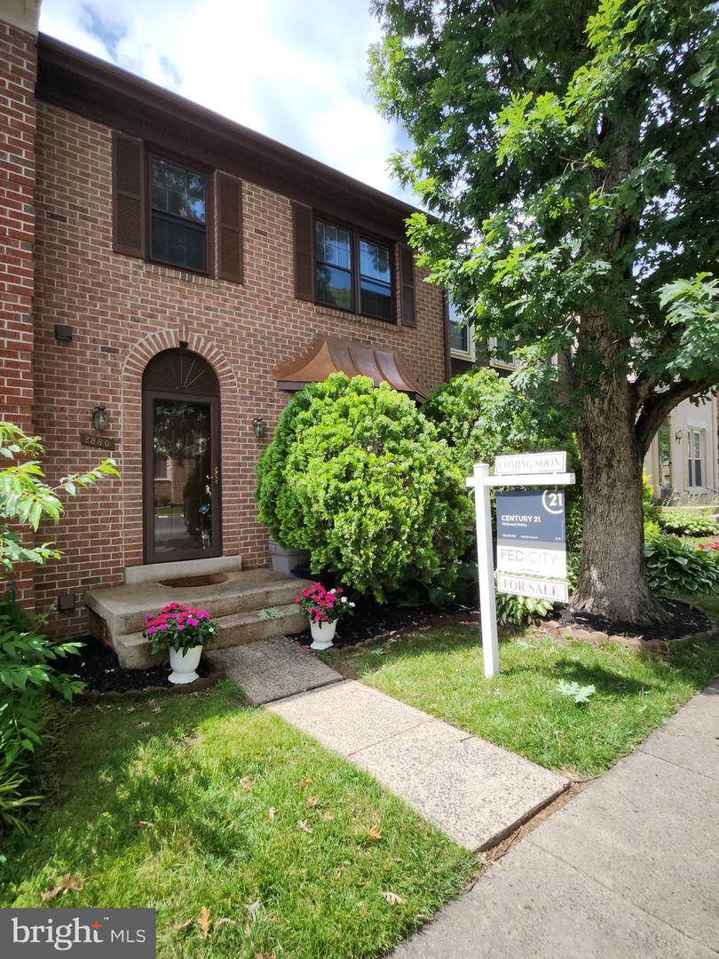 2880 Kelly Square - Photo 1