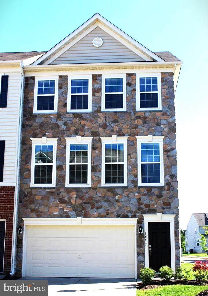 42217 Dean Chapel Square - Photo 1