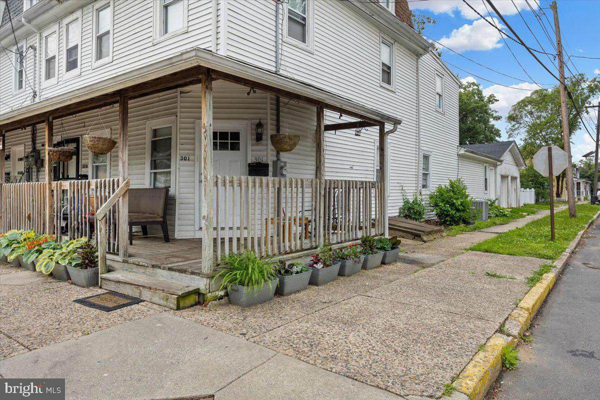301 Broad Street - Photo 1