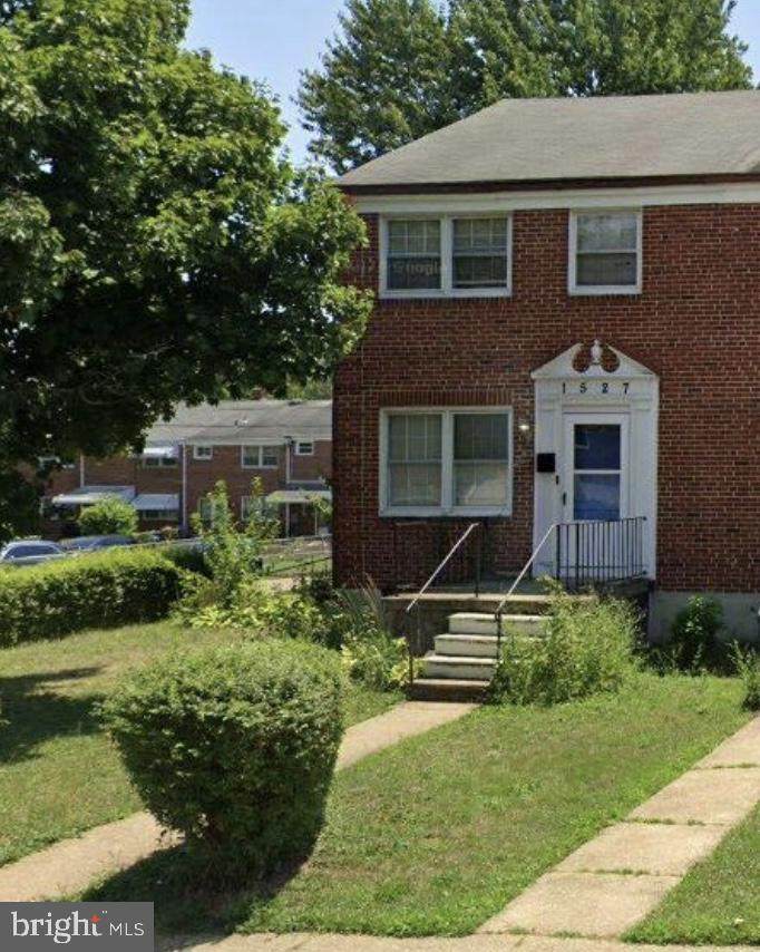 1527 Ingleside Avenue - Photo 1