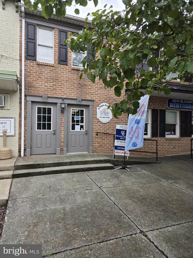 10 Main Street - Photo 1