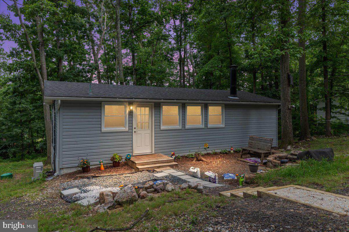132 Erie Trail - Photo 1