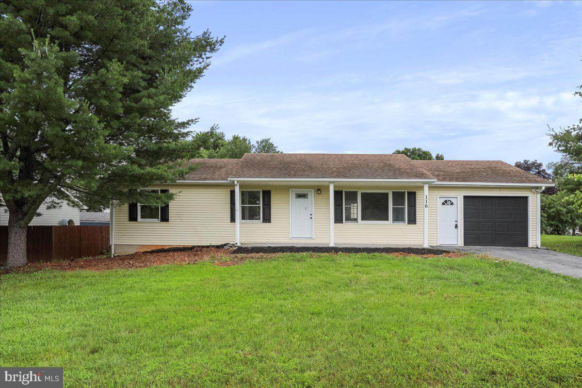 116 Somerset Drive - Photo 1