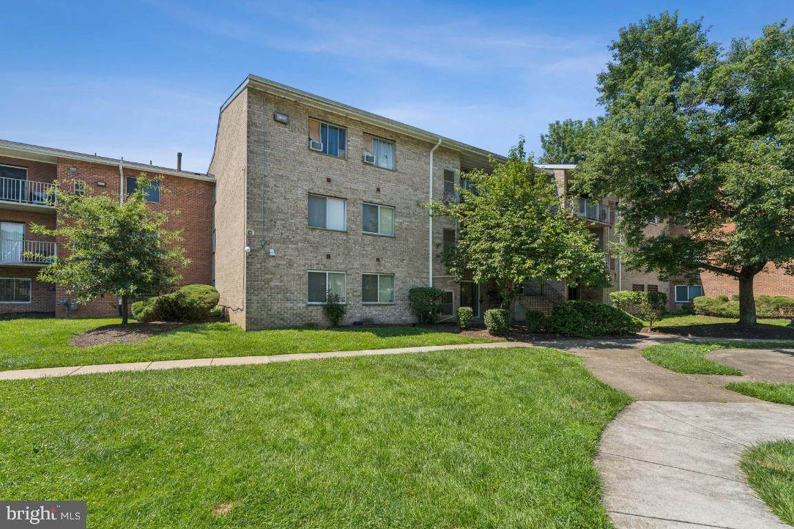 7994 Audubon Avenue - Photo 1