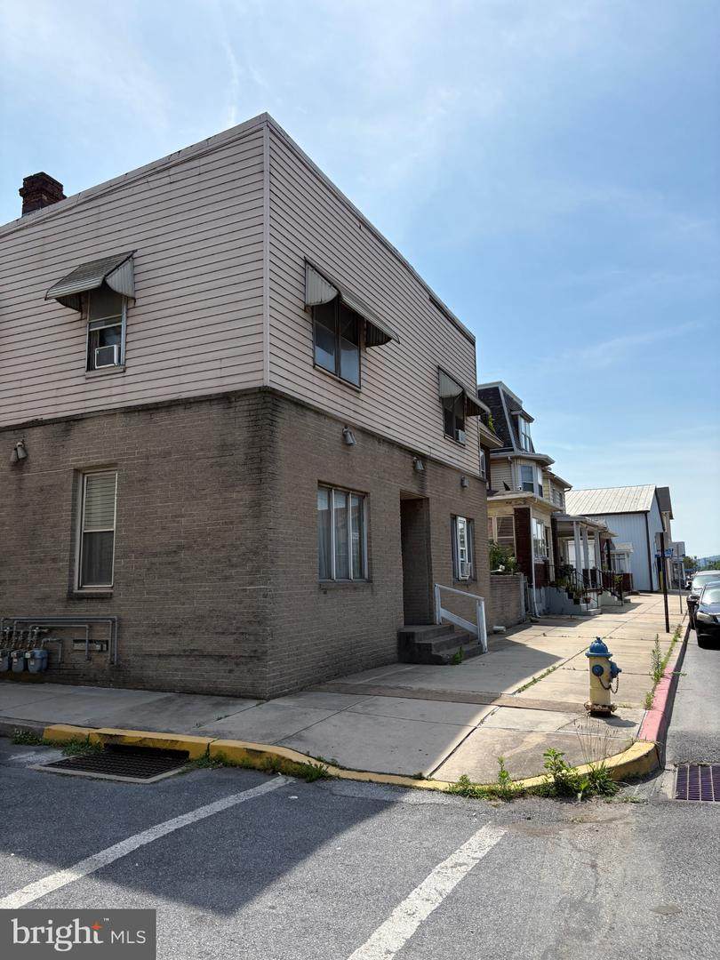 541 Front Street - Photo 1