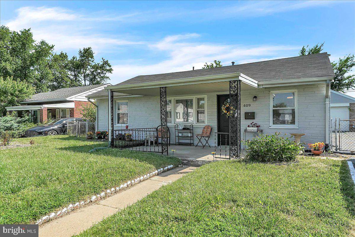 409 Talladega Drive - Photo 1