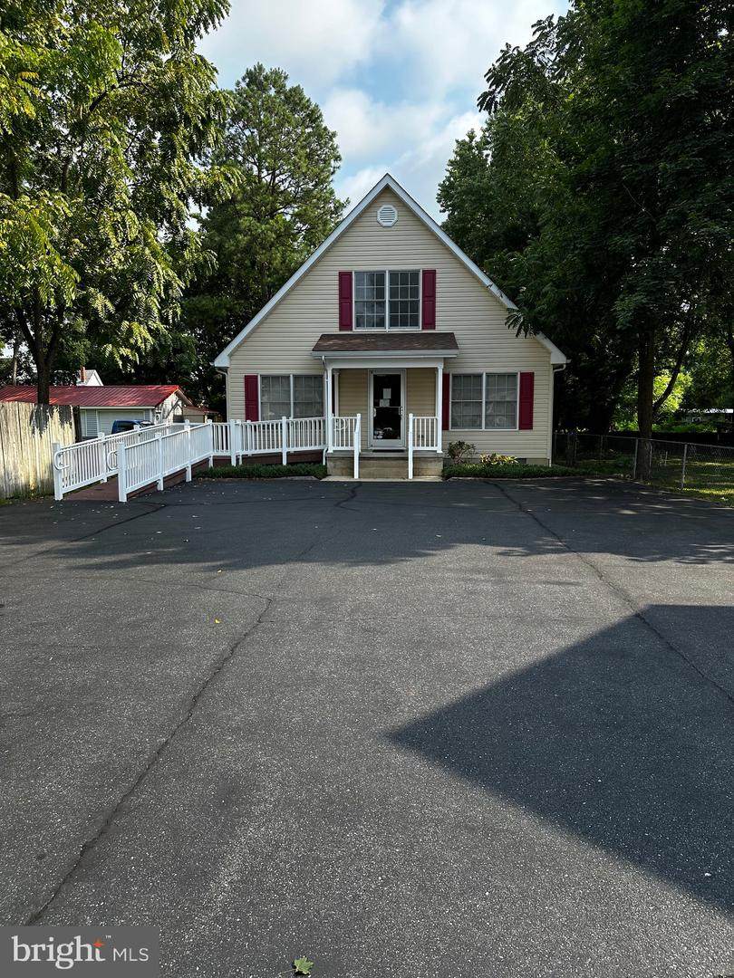 110 Sunset Avenue - Photo 1