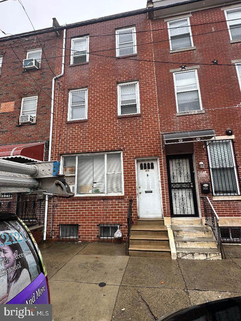1618 6TH Street - Photo 1