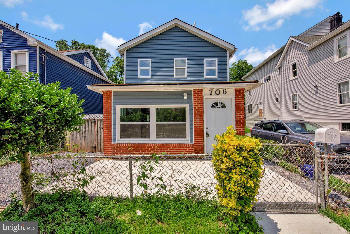 706 59TH Avenue - Photo 1