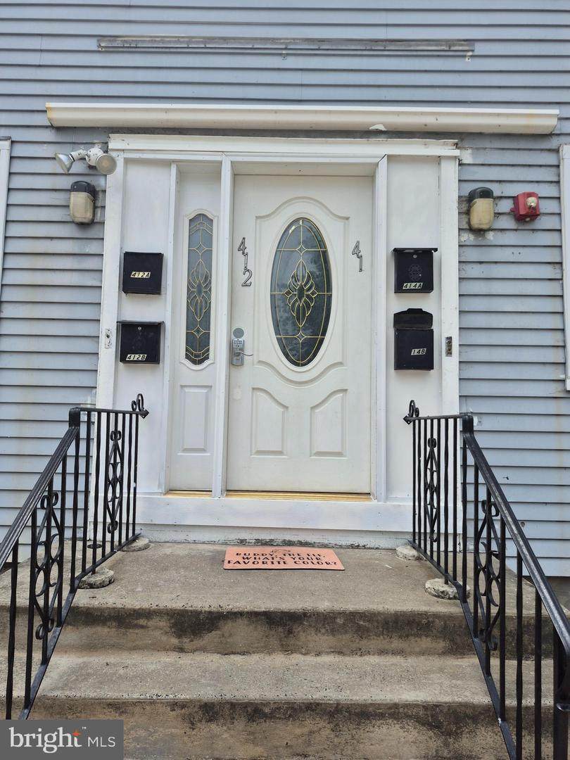 414 Powell Street - Photo 1