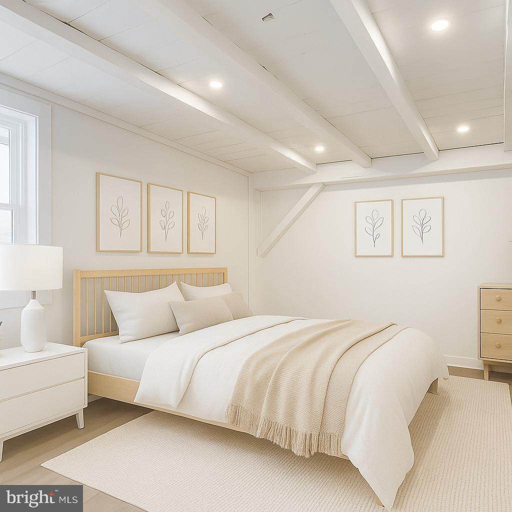 912 Main Street - Photo 1