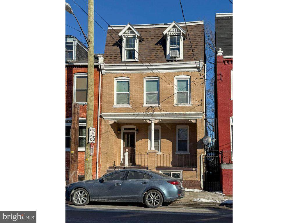 641 Queen Street - Photo 1