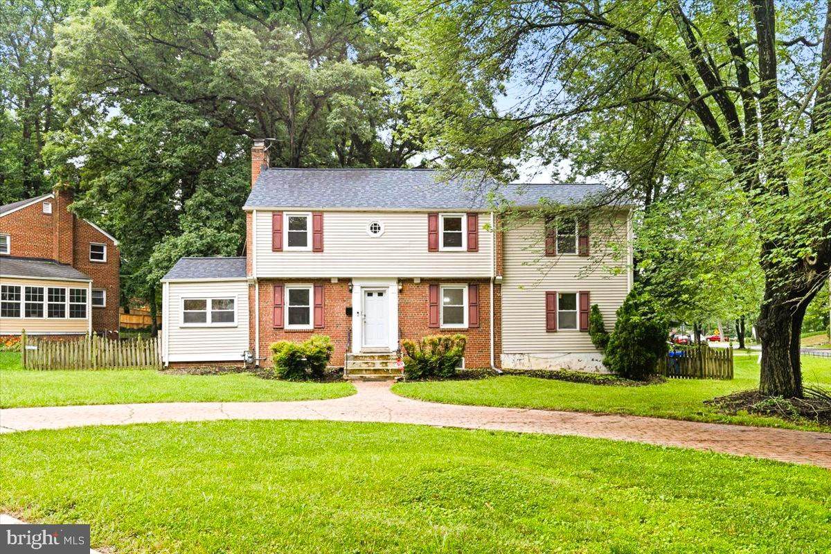 5901 Euclid - Photo 1