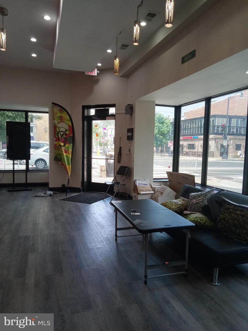 337 H Street - Photo 1