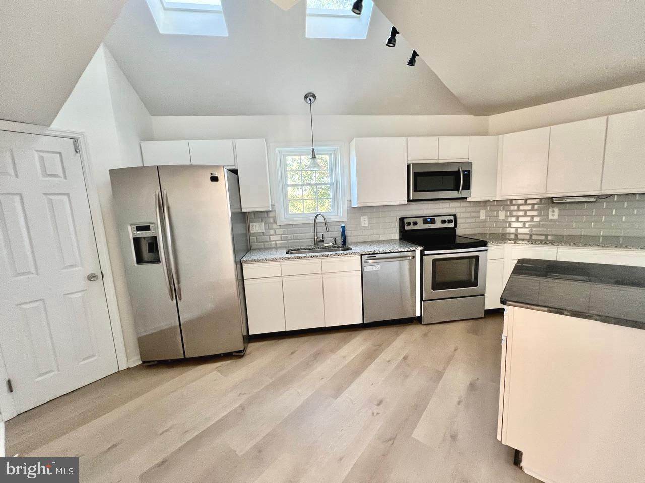 112 Spring Ridge Court - Photo 1