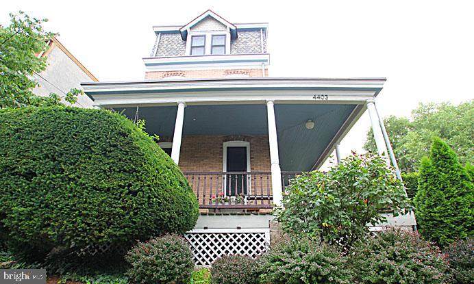 4403 Dexter Street - Photo 1