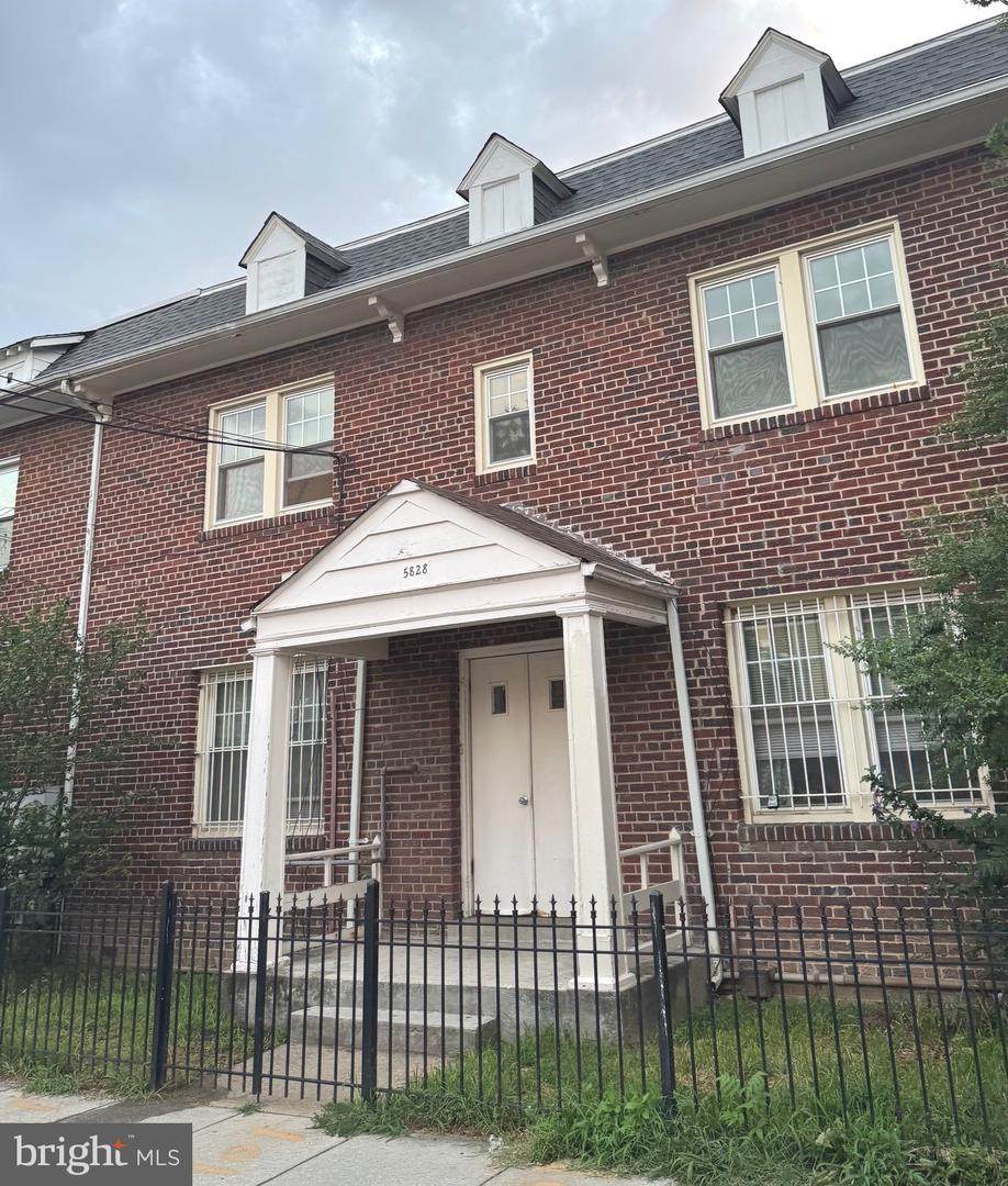 5828 Colorado Avenue - Photo 1