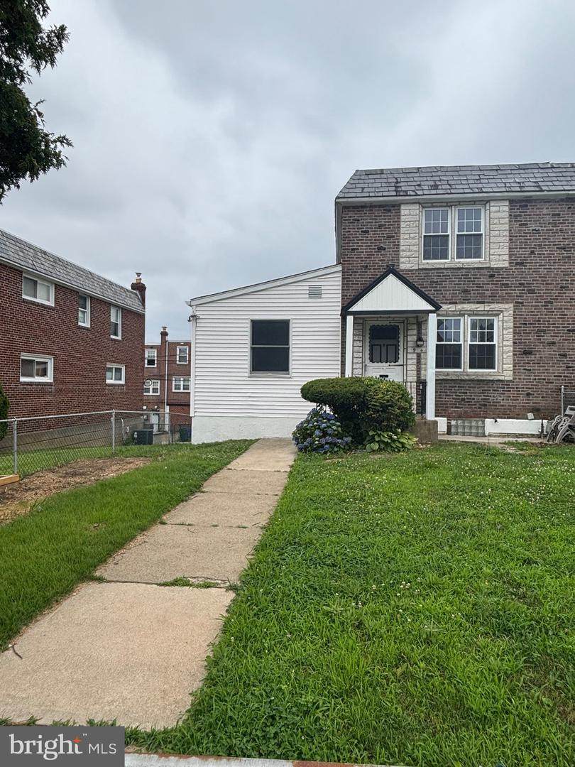964 Fairfax Road - Photo 1