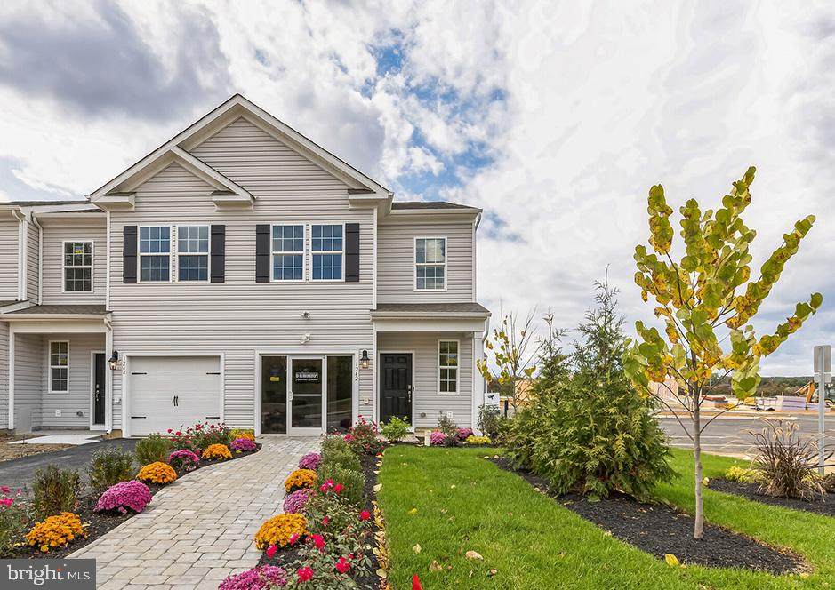 1223 Susan Circle - Photo 1