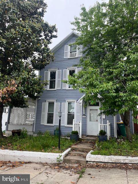 102 Garfield - Photo 1