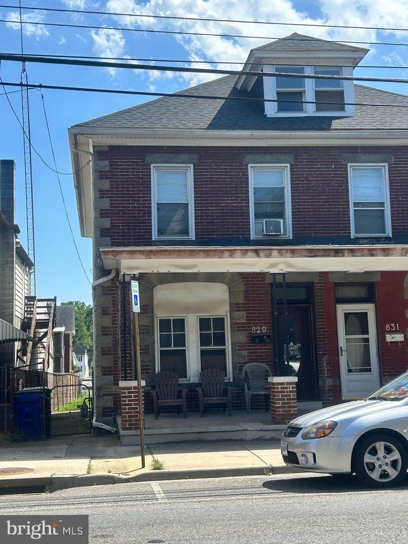 829 Washington Street - Photo 1