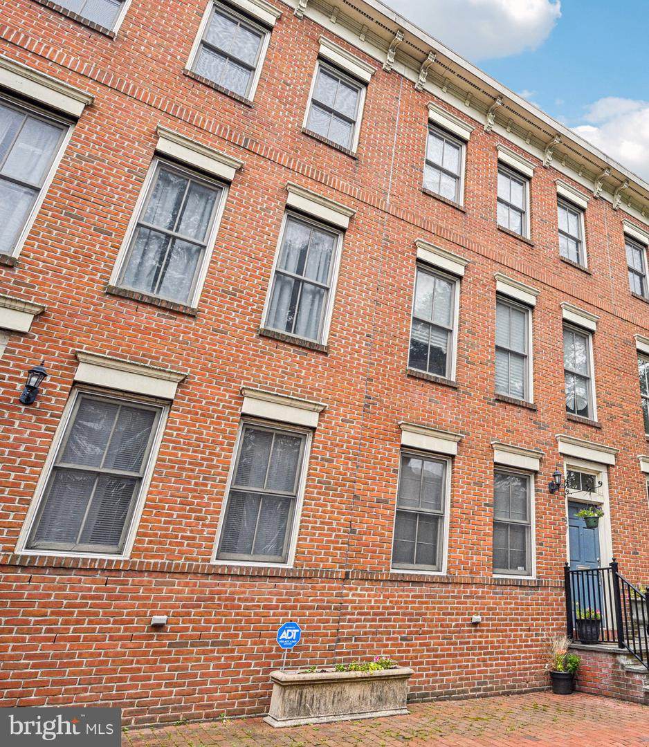 137 Jackson Street - Photo 1