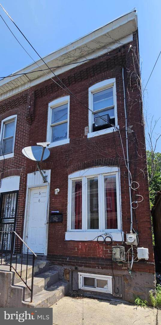 656 Beatty Street - Photo 1