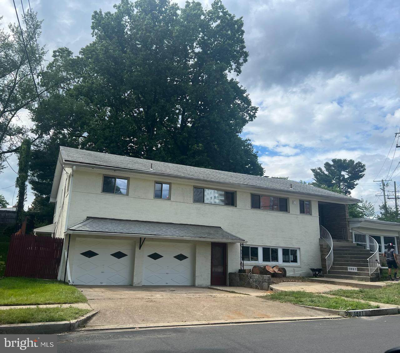 1601 North Portal Drive - Photo 1