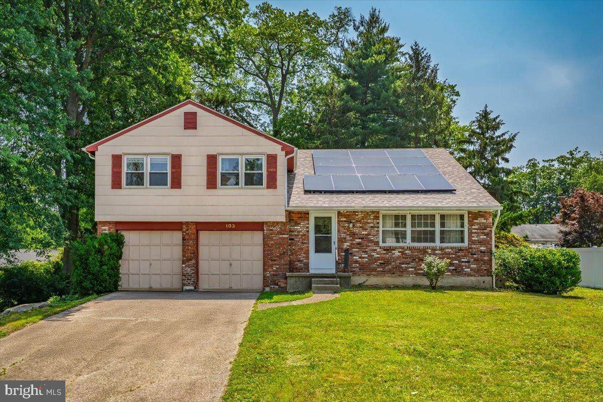103 Lincoln Avenue - Photo 1