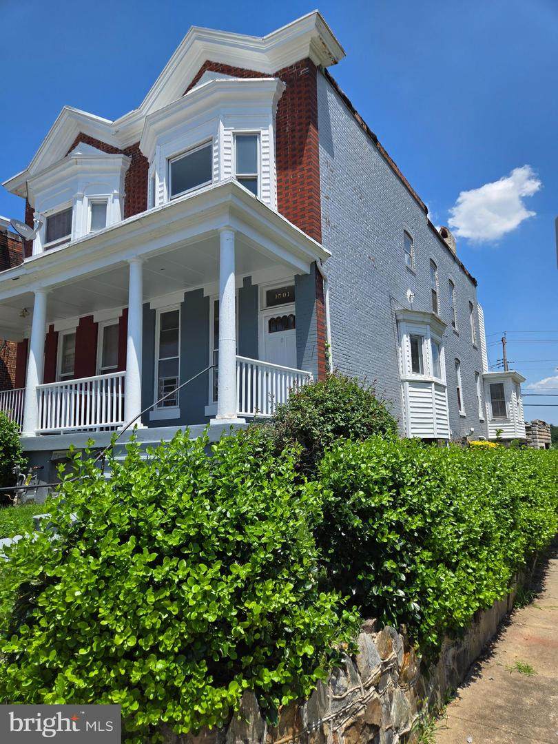 1501 Poplar Grove Street - Photo 1