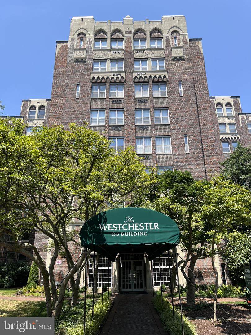 4000 Cathedral Avenue - Photo 1