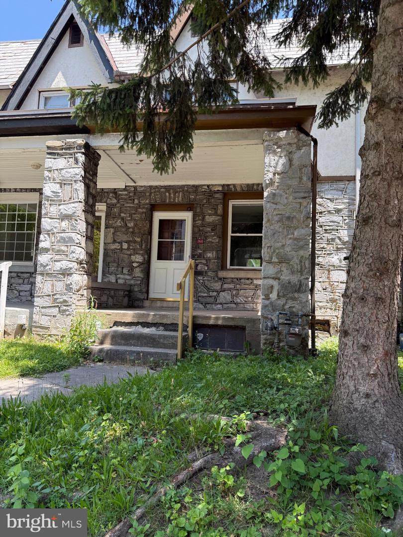 2611 4TH Street - Photo 1