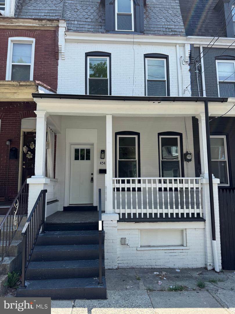 454 Manor Street - Photo 1