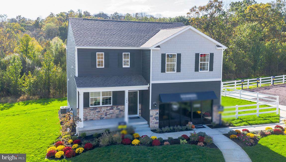 8 Del Ray Road - Photo 1