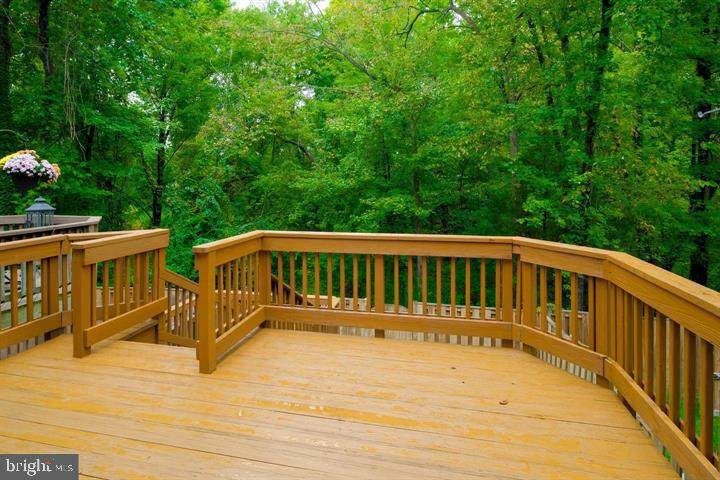 1120 Stevenson Court - Photo 1