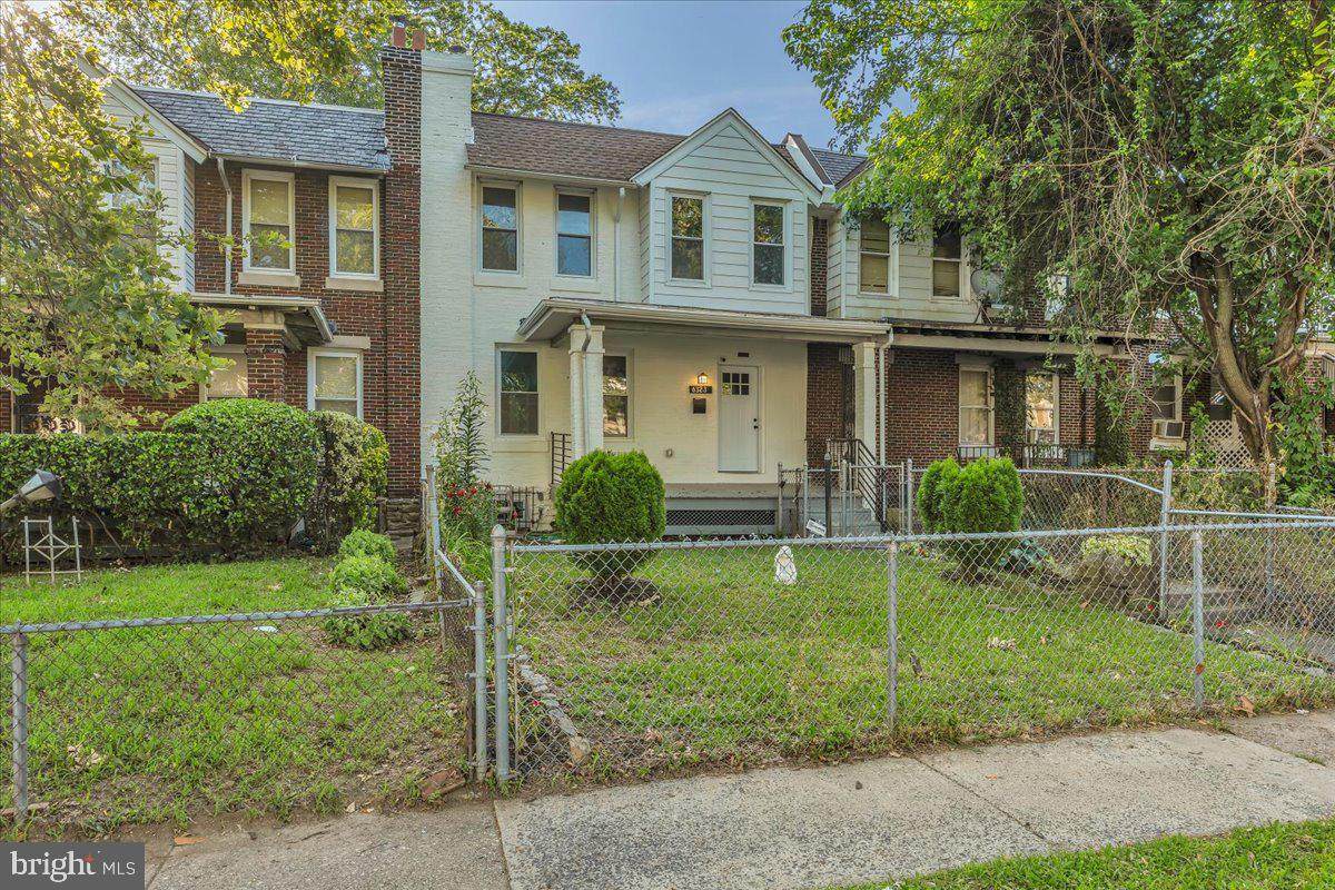 6323 Ogontz Avenue - Photo 1