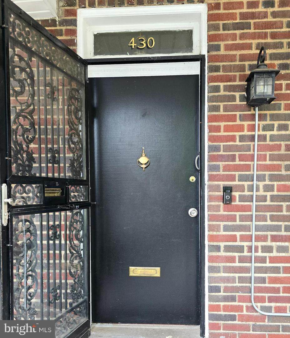 430 Oglethorpe Street - Photo 1