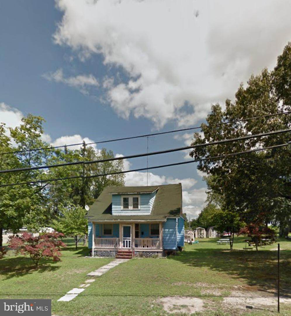 597 Laurel Street - Photo 1