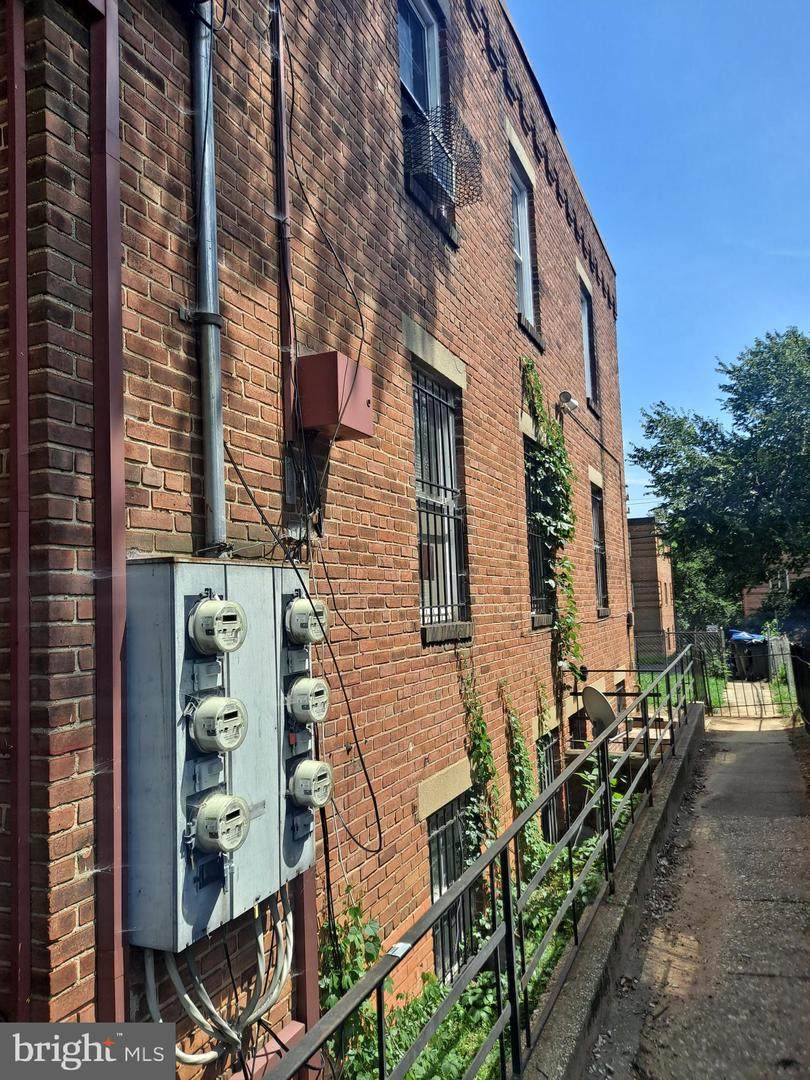 76 Galveston Place - Photo 1