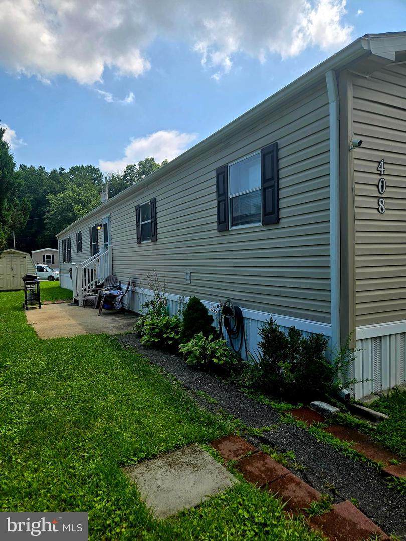 408 Bauers Dr - Photo 1