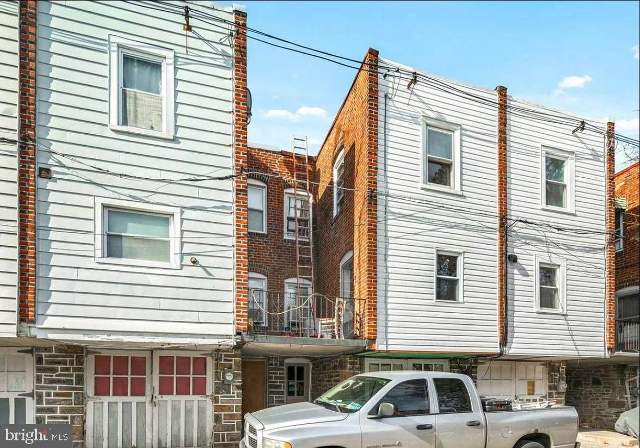 587 Larchwood Avenue - Photo 1