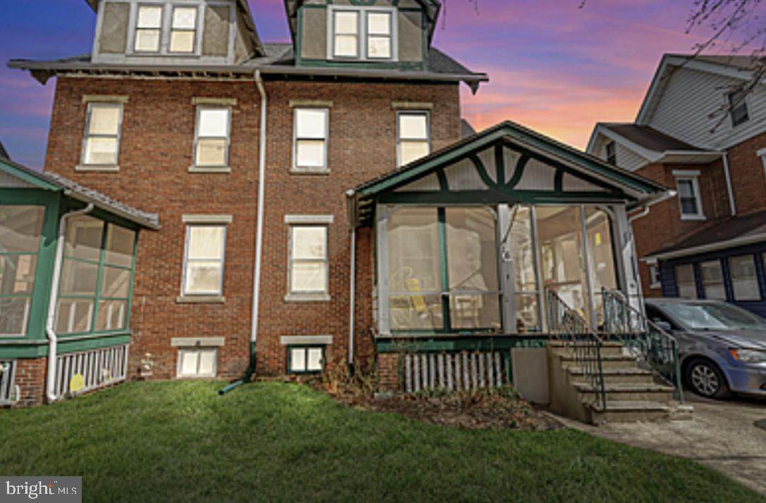 16 6TH Avenue - Photo 1