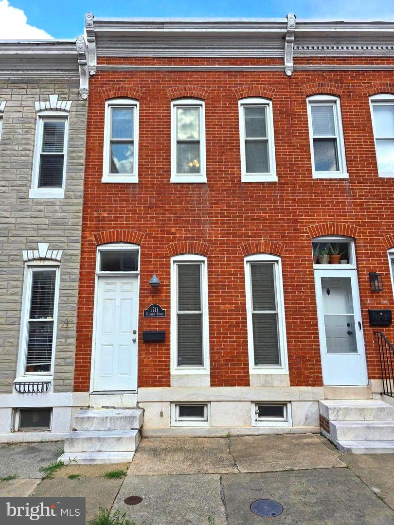1711 Clarkson Street - Photo 1